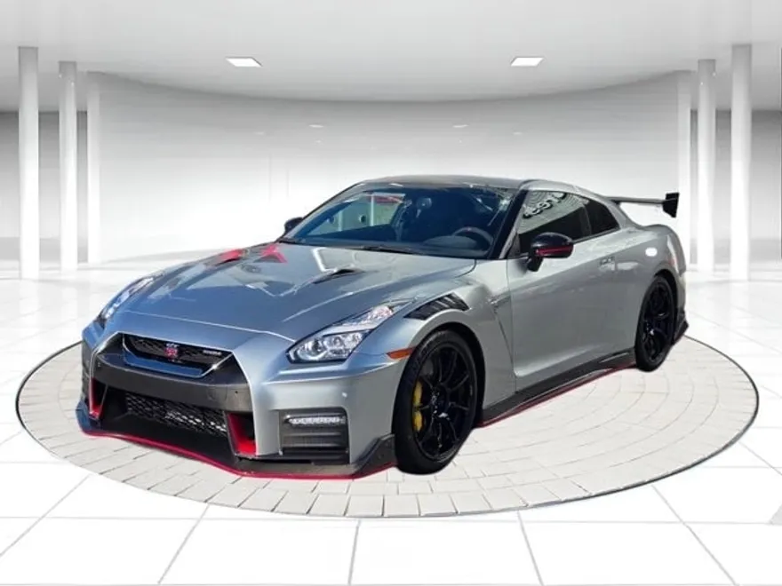 2023 Nissan GT-R Nismo photo 1