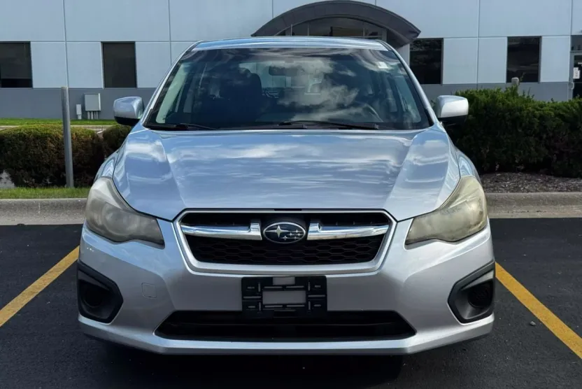 2012 Subaru Impreza 2.0i Premium photo 1