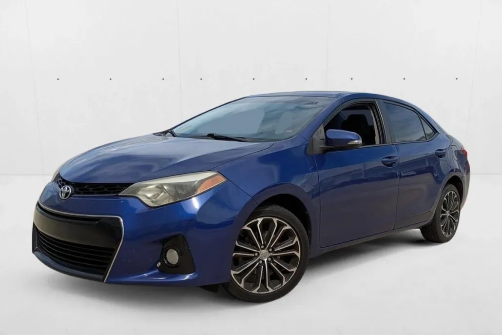2014 Toyota Corolla Plus photo 1