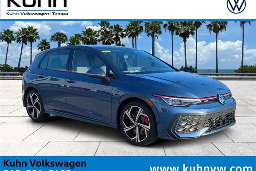 2025 Volkswagen Golf GTI SE photo 1