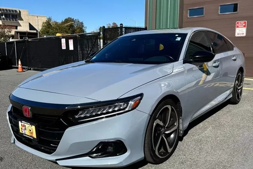 2021 Honda Accord Sport 2.0T photo 1