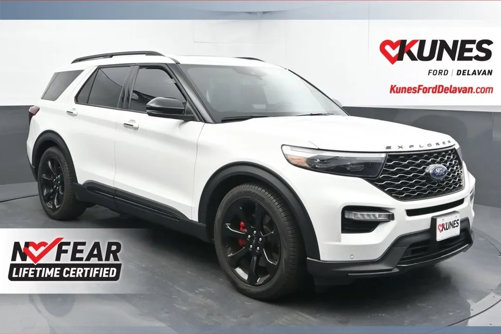 2023 Ford Explorer ST photo 1
