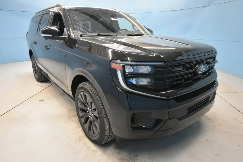 2025 Ford Expedition MAX Platinum photo 1