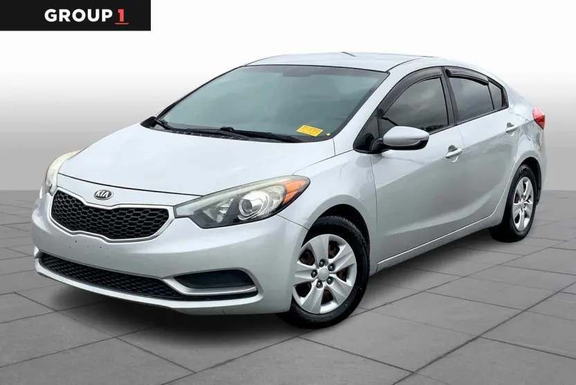 2016 Kia Forte LX photo 1