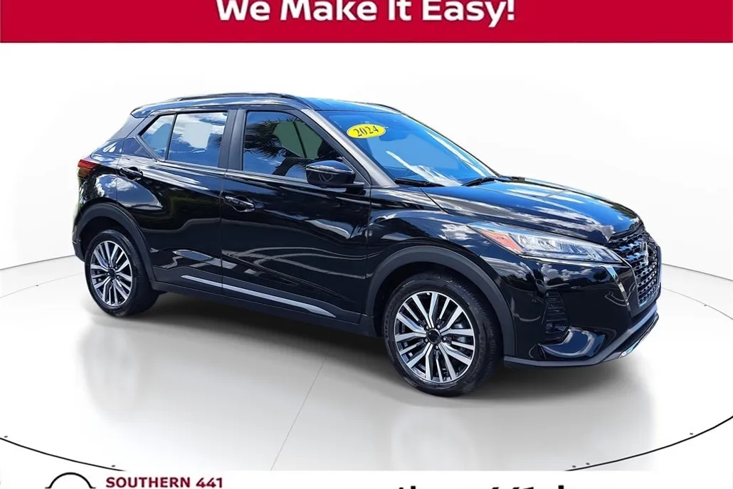 2024 Nissan Kicks SR photo 1