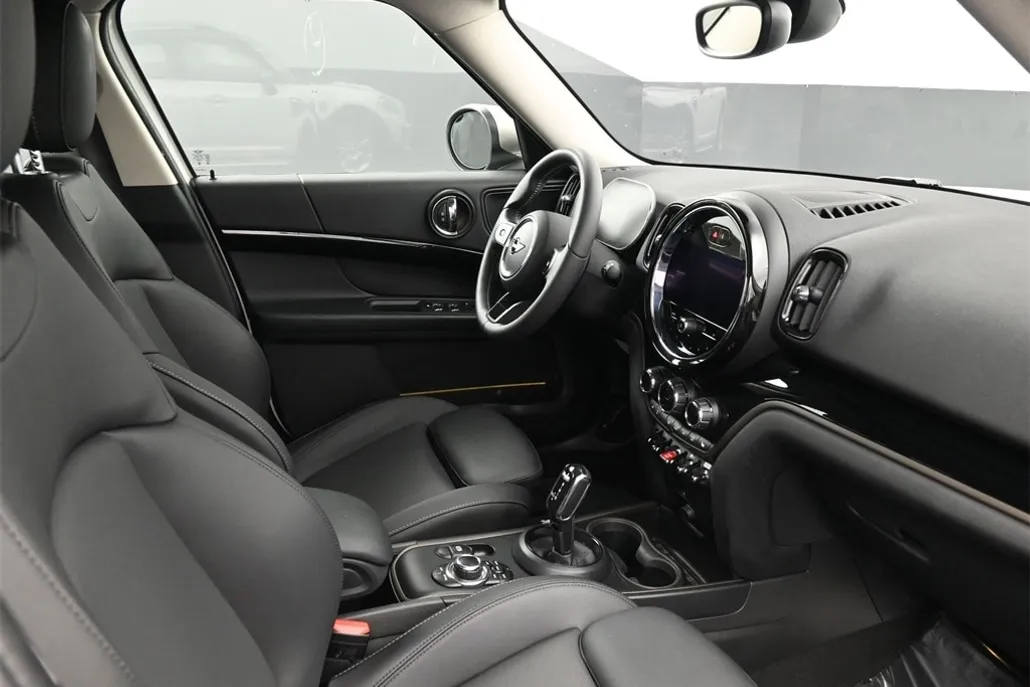 2024 Mini Countryman S photo 1