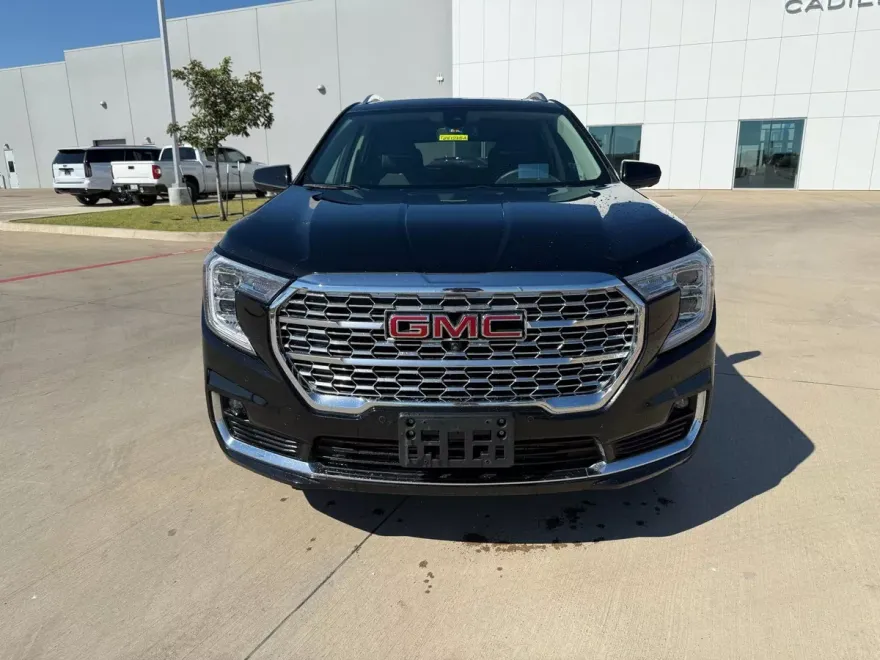 2023 Gmc Terrain Denali photo 1