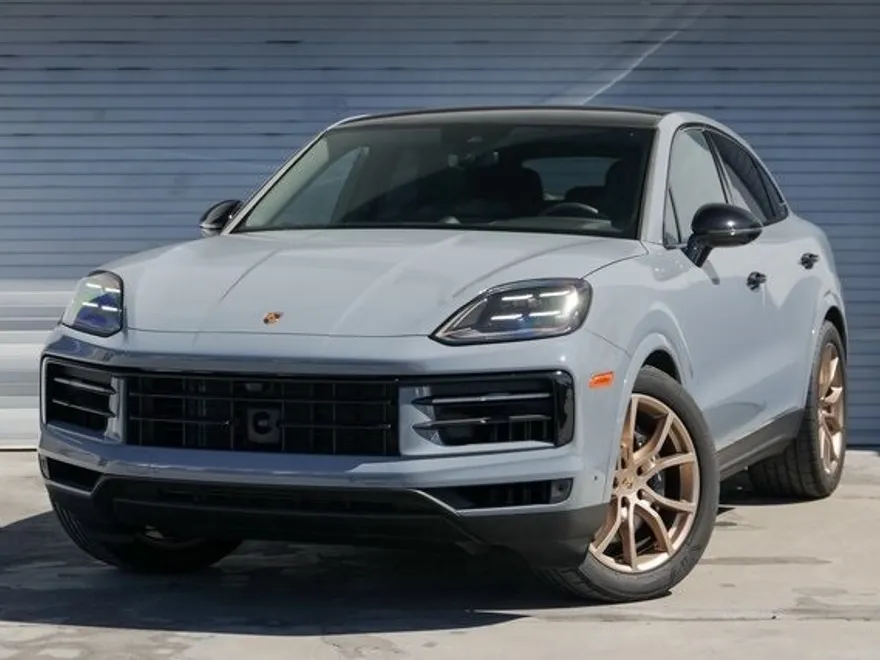 2024 Porsche Cayenne Coupe photo 1