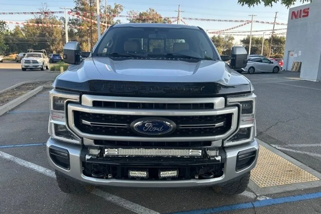 2022 Ford F-250 Lariat photo 1