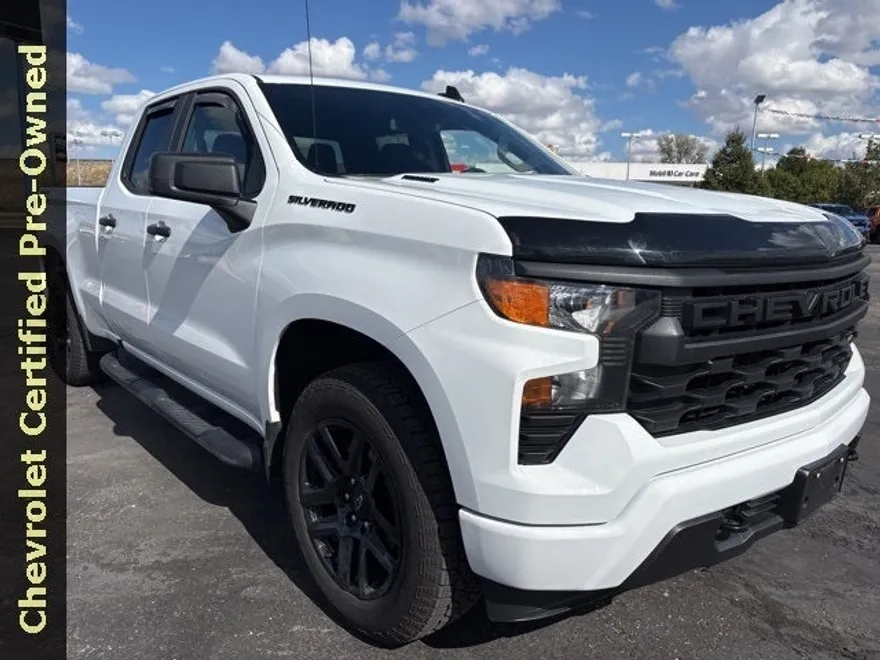 2025 Chevrolet Silverado 1500 Custom photo 1
