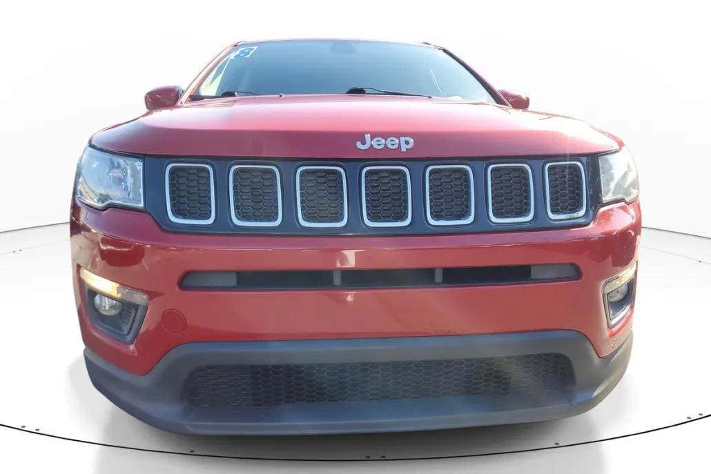 2018 Jeep Compass Latitude photo 1