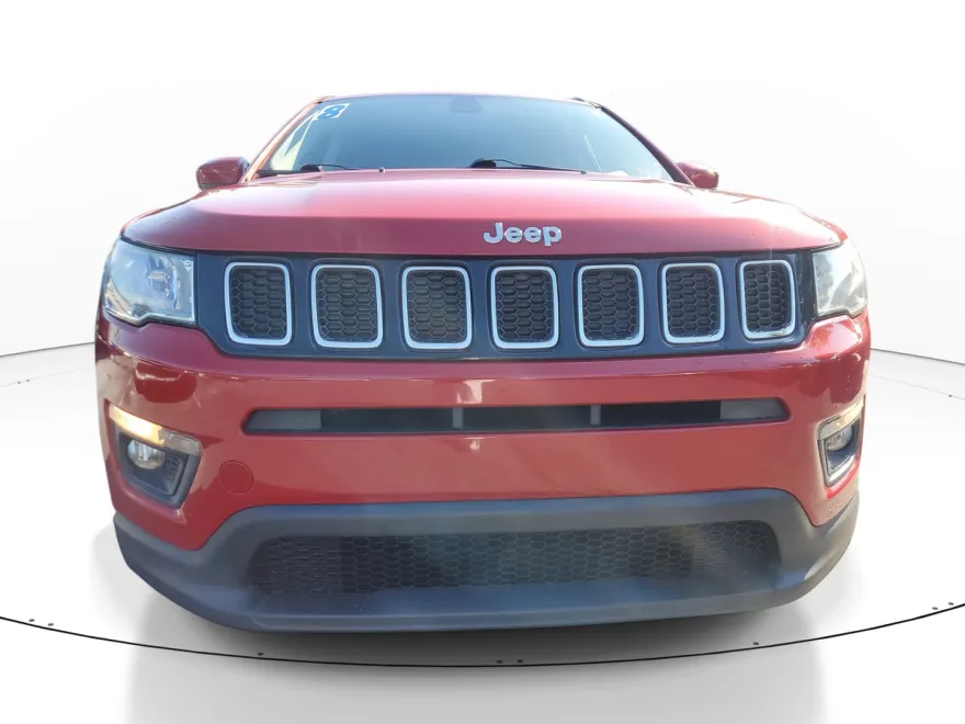 2018 Jeep Compass Latitude photo 1