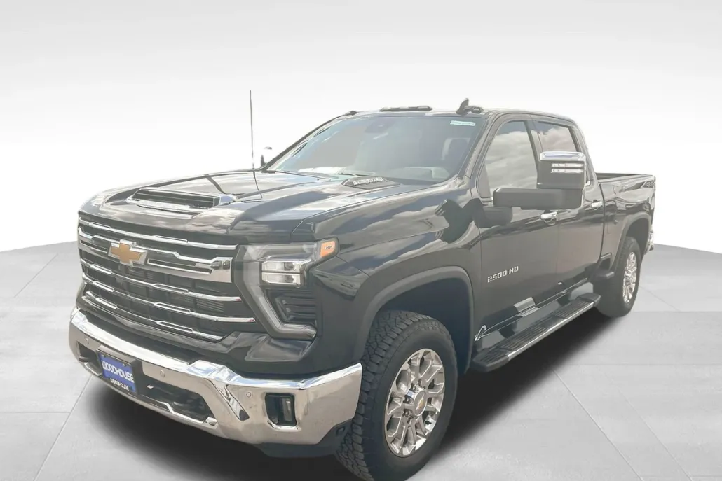 2025 Chevrolet Silverado 2500HD LTZ photo 1