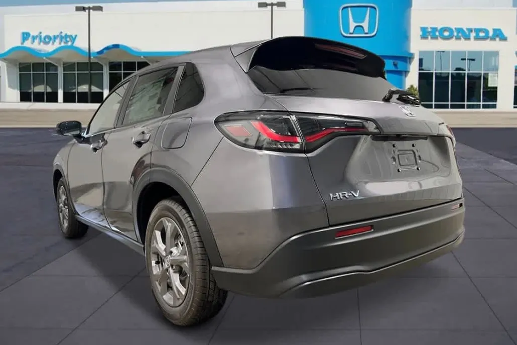 2026 Honda HR-V LX photo 1