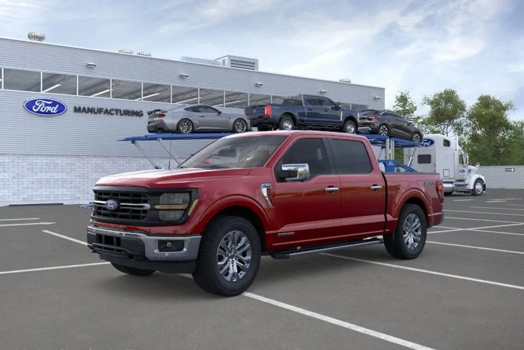 2025 Ford F-150 XLT photo 1