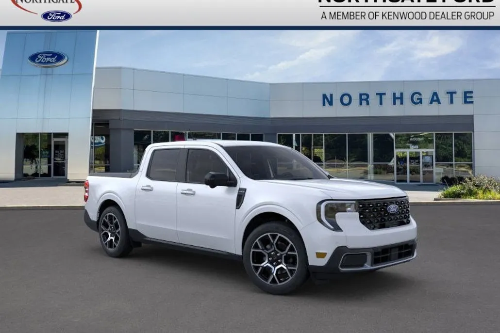 2025 Ford Maverick Lariat photo 1