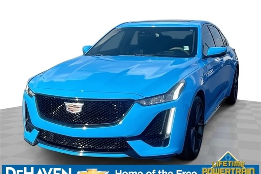2022 Cadillac CT5 V photo 1