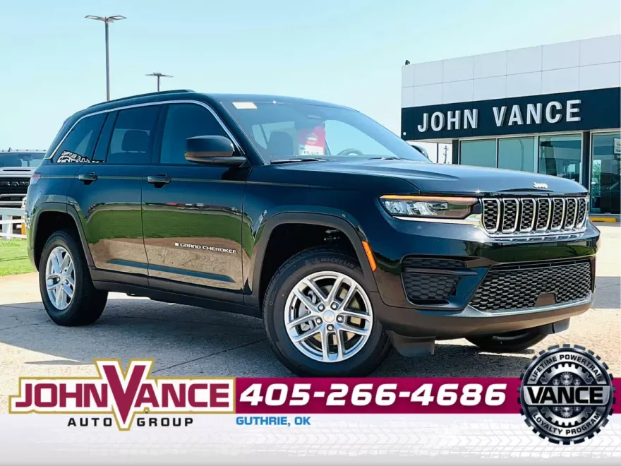 2025 Jeep Grand Cherokee Laredo X photo 1