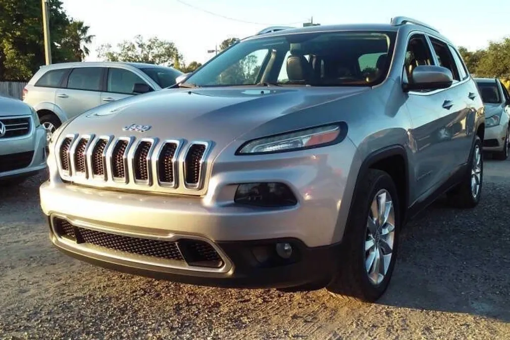 2016 Jeep Cherokee Limited photo 1