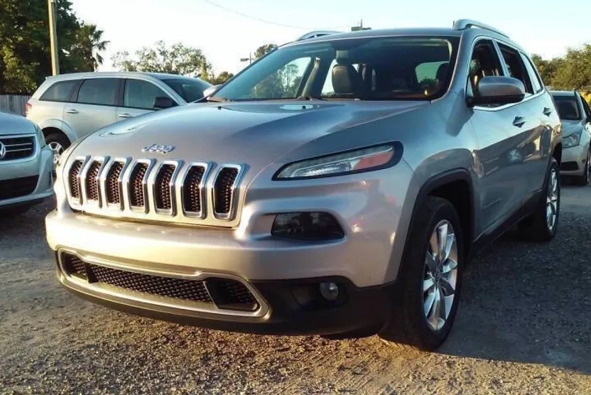 2016 Jeep Cherokee Limited photo 1