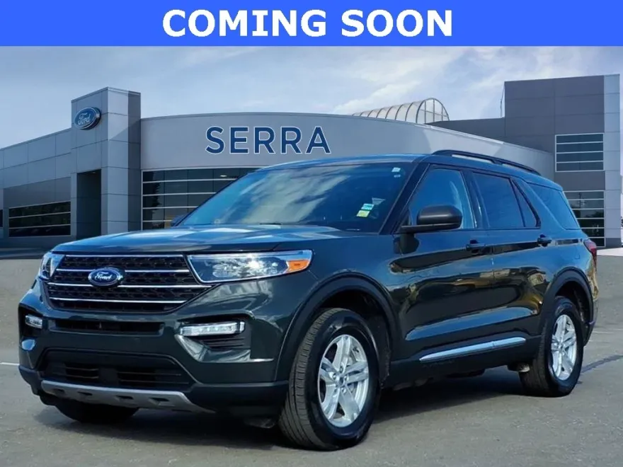 2023 Ford Explorer XLT photo 1