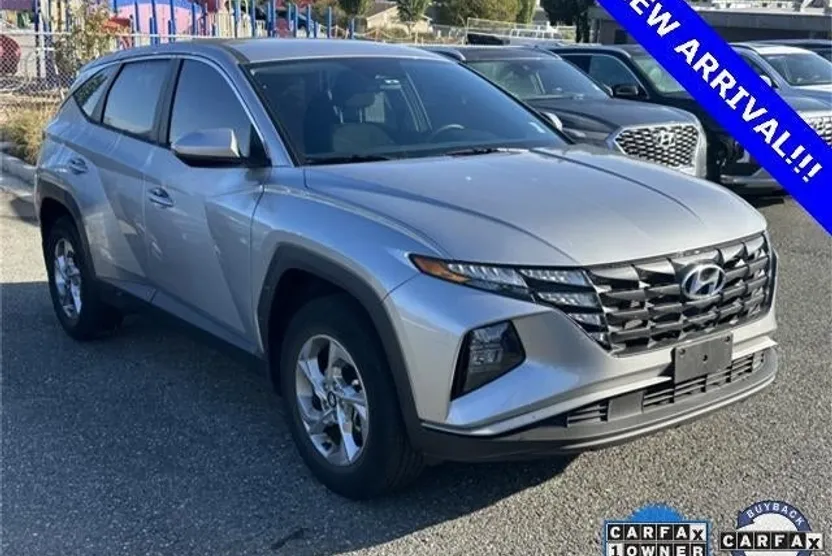 2023 Hyundai Tucson SE photo 1