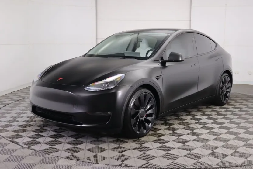 2023 Tesla Model Y Performance photo 1