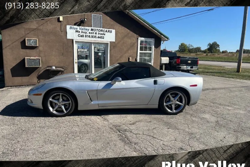 2012 Chevrolet Corvette Convertible 2LT photo 1