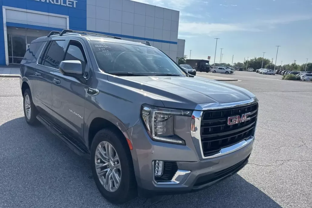 2022 Gmc Yukon XL SLE photo 1