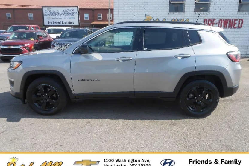 2020 Jeep Compass Latitude photo 1