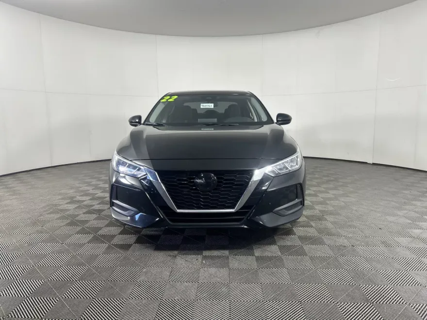 2022 Nissan Sentra SV photo 1