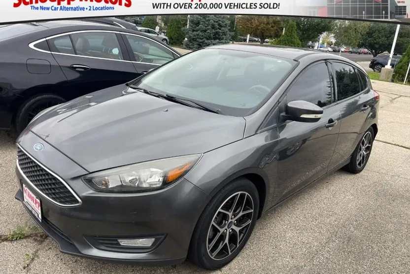 2018 Ford Focus SEL photo 1