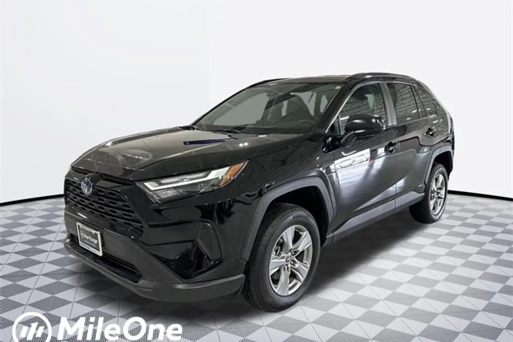 2024 Toyota RAV4 Hybrid LE Sport photo 1
