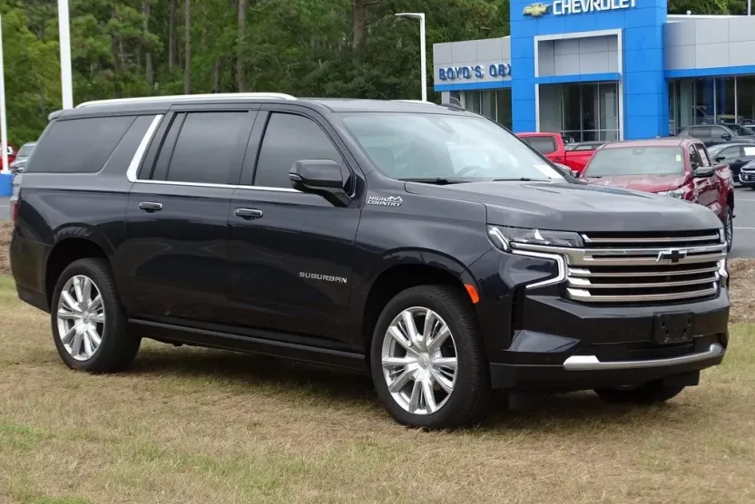 2022 Chevrolet Suburban High Country photo 1