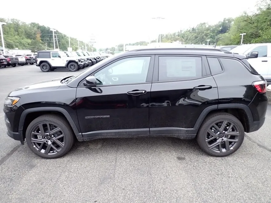 2026 Jeep Compass Limited photo 1