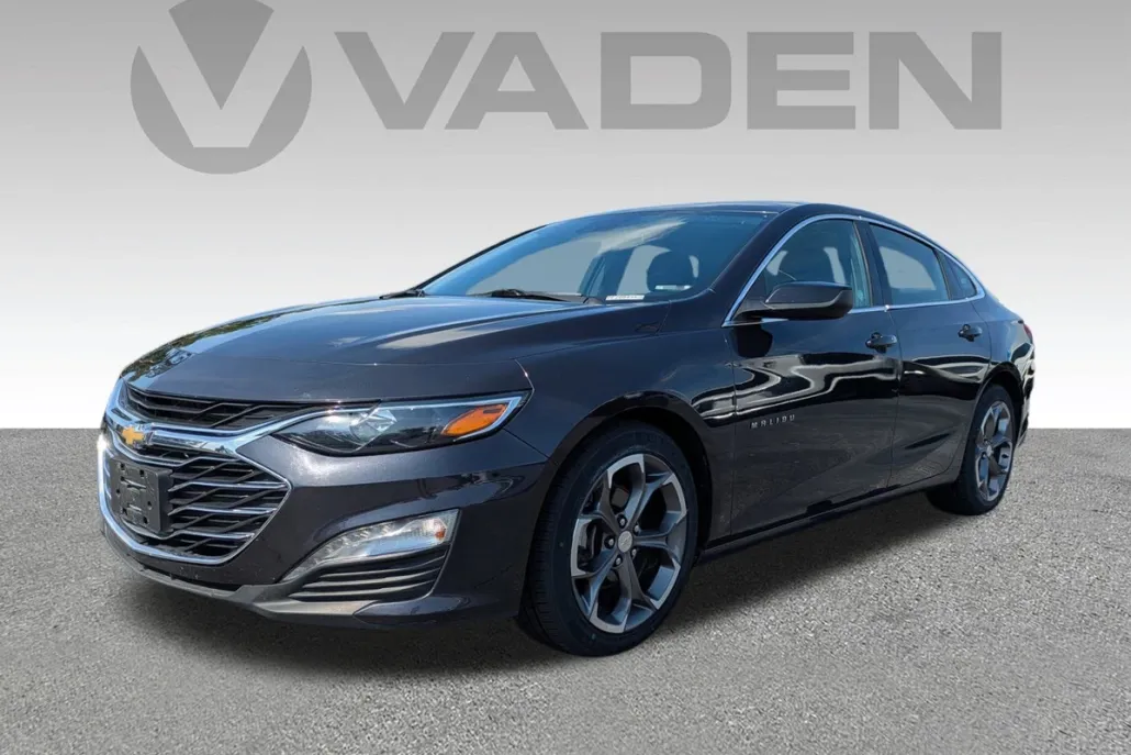 2023 Chevrolet Malibu 1LT photo 1