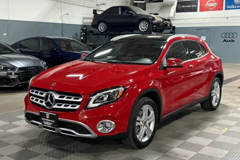 2020 Mercedes Benz GLA 250 photo 1