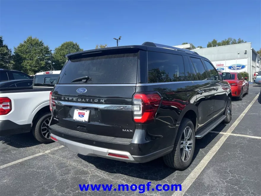 2023 Ford Expedition MAX Limited photo 1