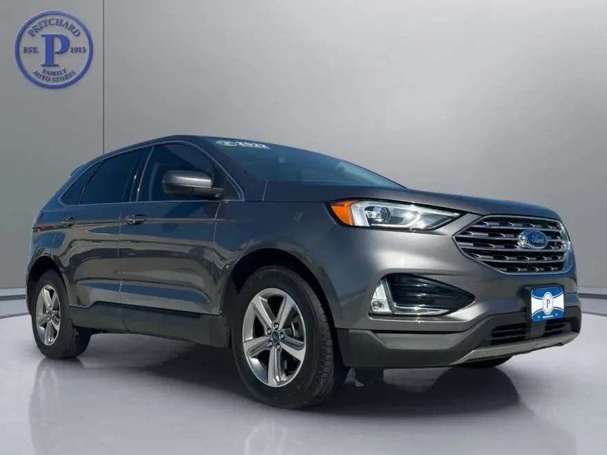 2022 Ford Edge SEL photo 1