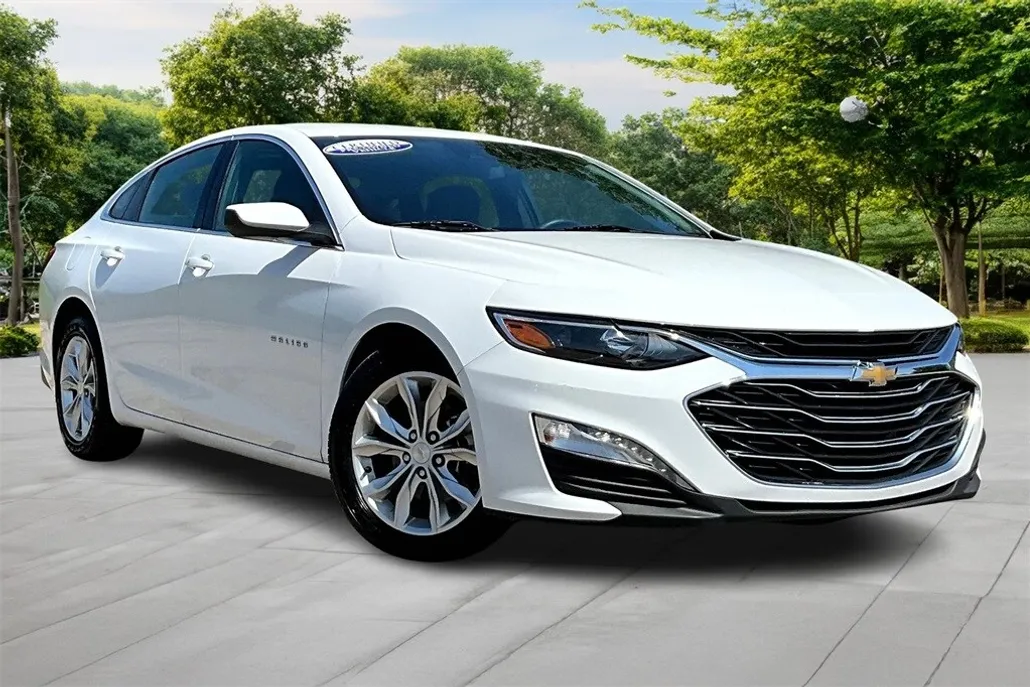 2023 Chevrolet Malibu 1LT photo 1