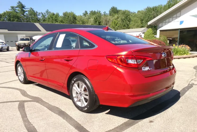 2017 Hyundai Sonata SE photo 1
