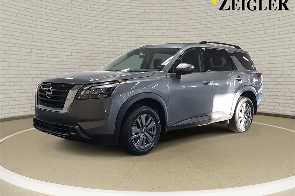 2025 Nissan Pathfinder SV photo 1