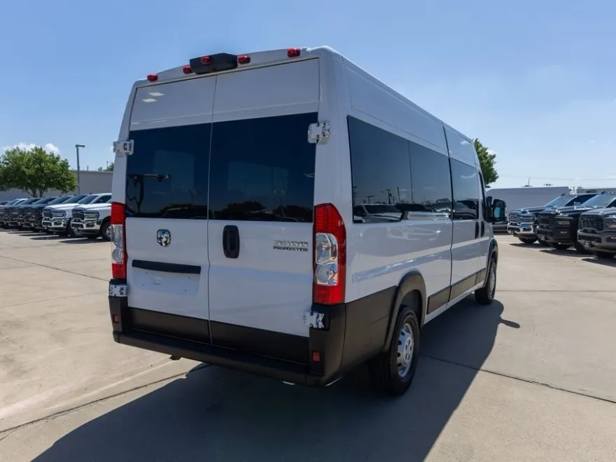 2023 Ram ProMaster 3500 Window Van photo 1
