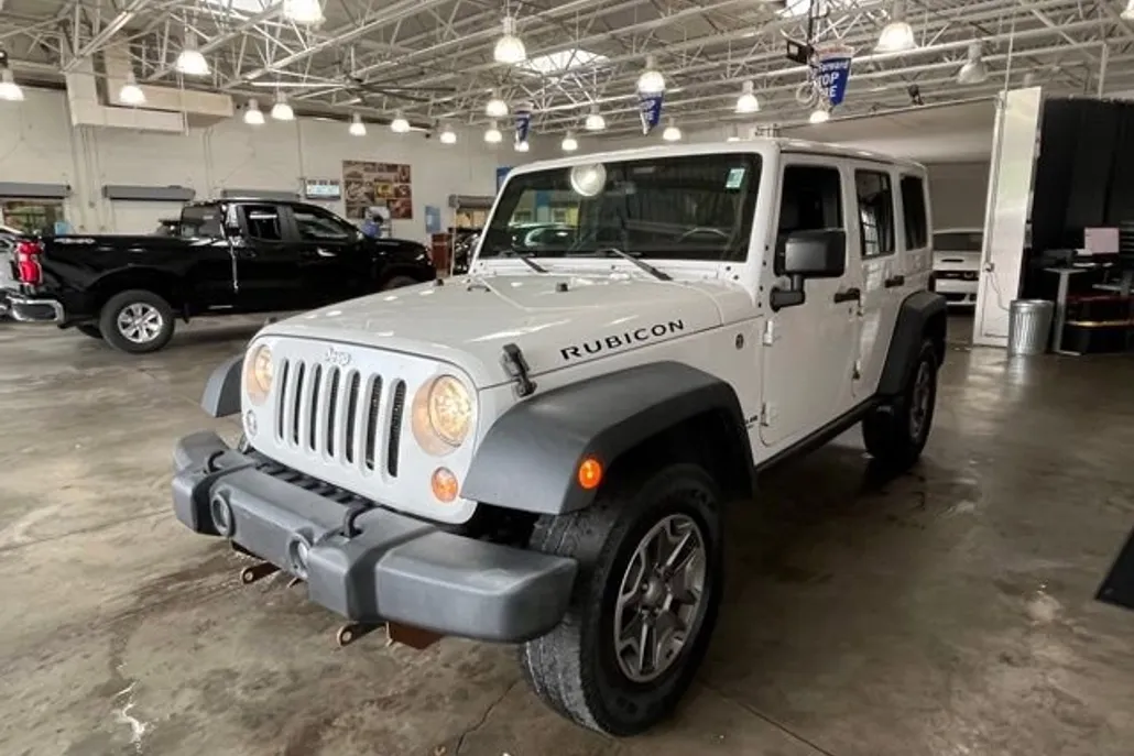 2016 Jeep Wrangler Unlimited Rubicon photo 1