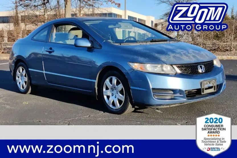 2010 Honda Civic LX photo 1
