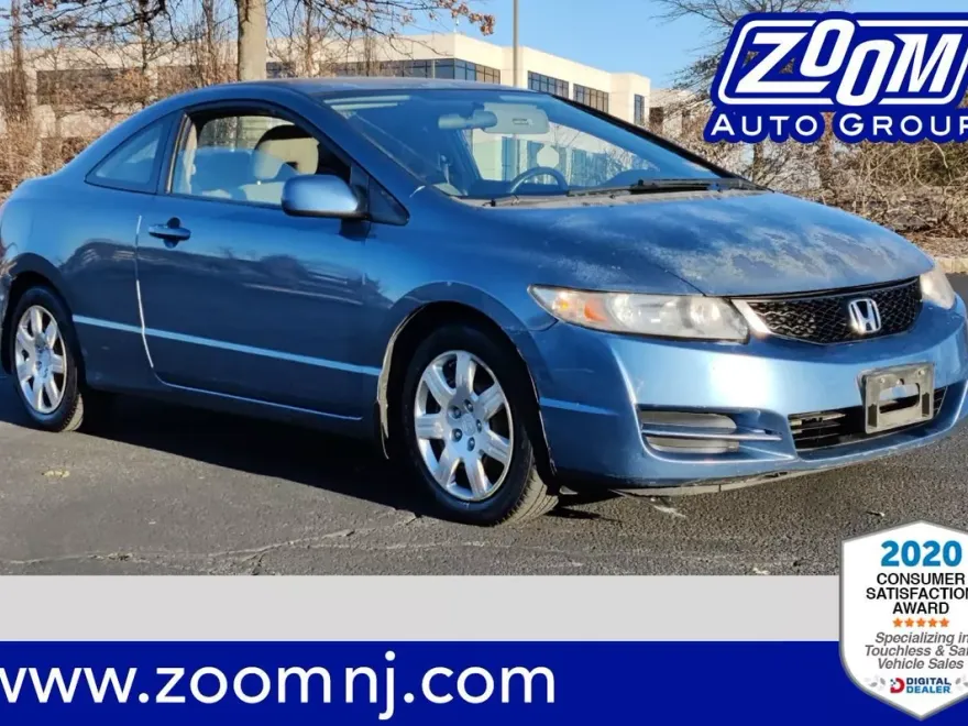 2010 Honda Civic LX photo 1