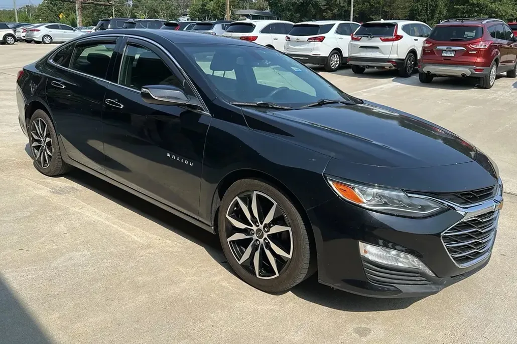 2020 Chevrolet Malibu Premier photo 1