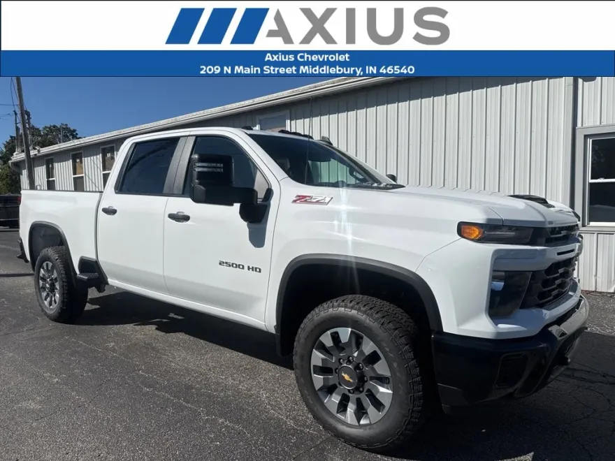 2025 Chevrolet Silverado 2500HD Custom photo 1