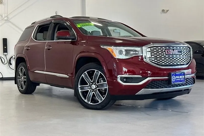 2017 Gmc Acadia Denali photo 1