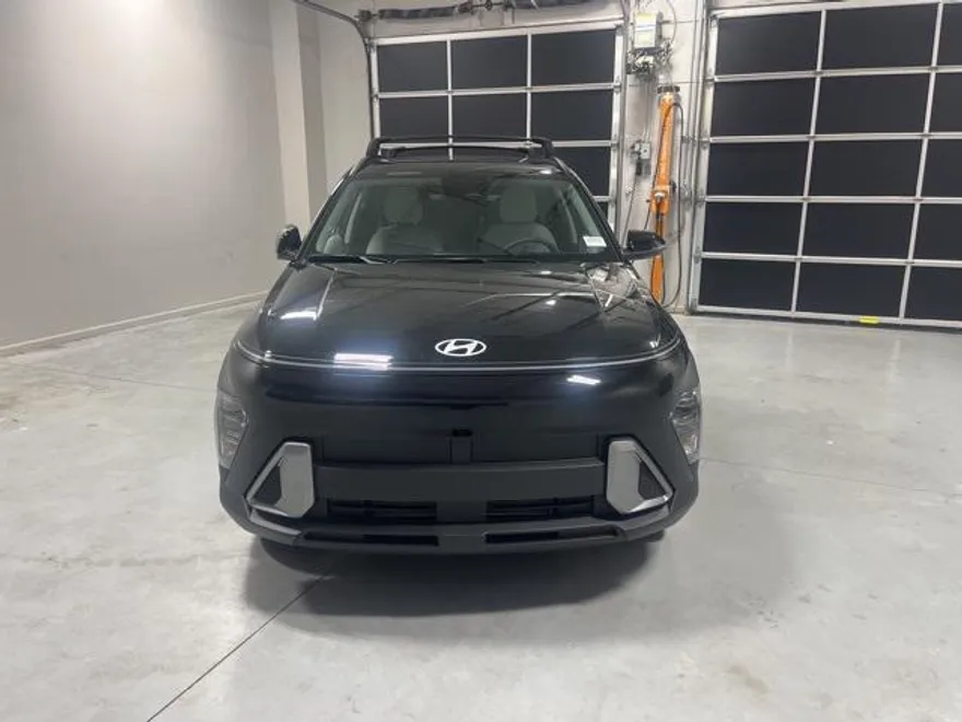 2026 Hyundai Kona SEL photo 1